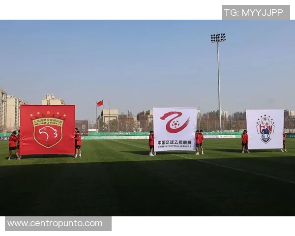 团结一心：探讨上海足球队的团队协作与胜利之道
